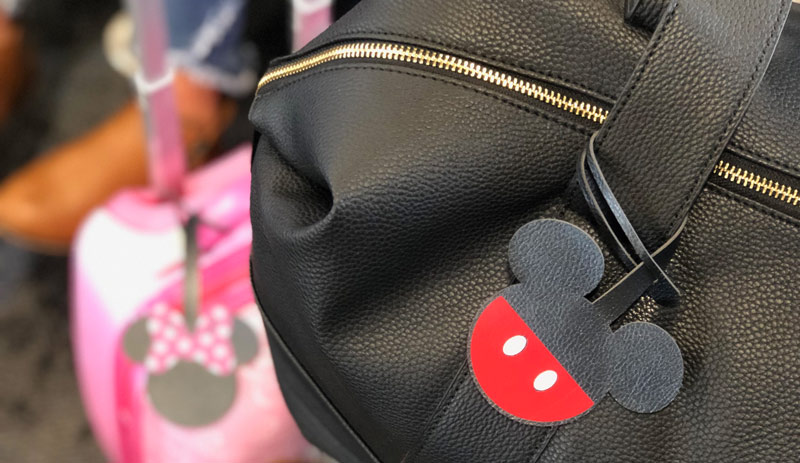 How to Make Disney Luggage Tags with the Cricut EasyPress Mini #cricut #cricutmade